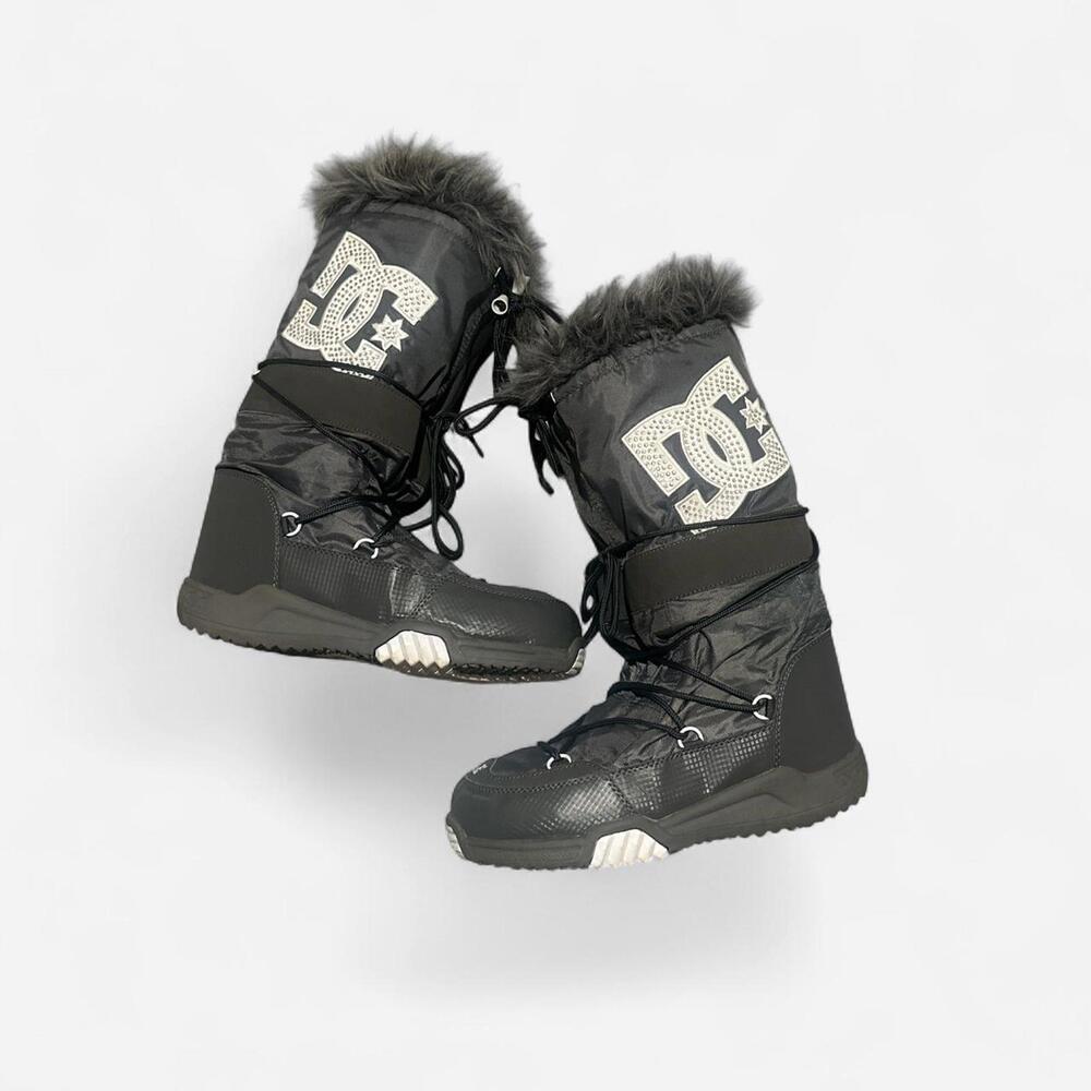 DC Shoes Women's Black and Grey Boot